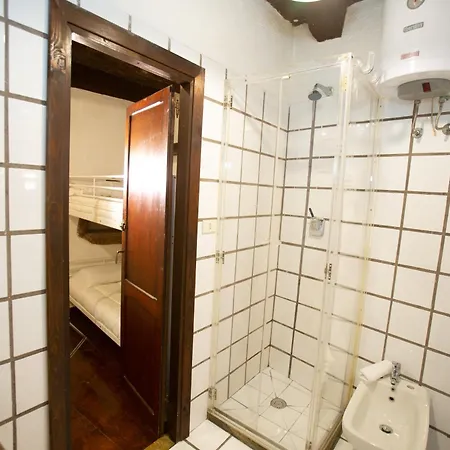 Daire Diffuso E Scuderie Vgb *