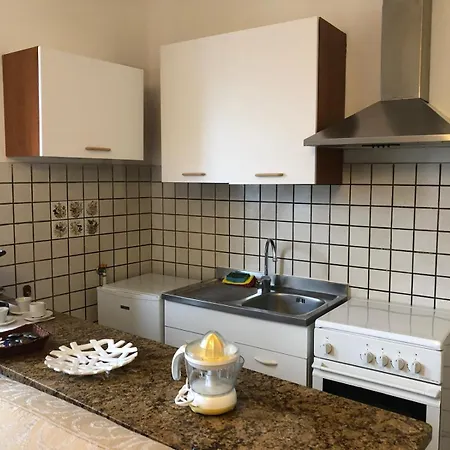 Diffuso E Scuderie Vgb *